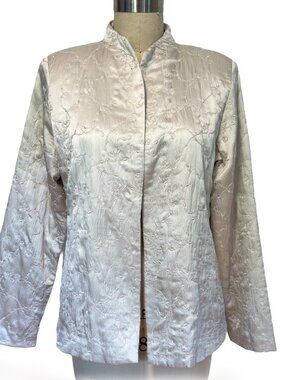 EUC Vintage Eileen Fisher 100% Silk Silver Quilted Embroidered Blazer